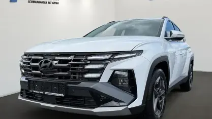 Neu Hyundai Tucson Trend 160 PS (117 kW) 2025 Weiß SUV