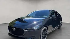 Jet black metallic Neu 2025 Mazda 3 Nagisa Limousine | 27.950 € (Superpreis)