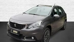 Grau Gebraucht 2019 Peugeot 2008 Active SUV | 9.950 € (Fairer Preis)