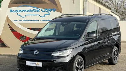 Deep black perleffekt Neu 2025 VW Caddy Maxi Van / Kleinbus | 40.990 € (Fairer Preis)