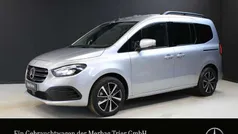 Helvinsilber metallic Gebraucht 2023 Mercedes T180 Progressive Van / Kleinbus | 27.760 € (Fairer Preis)
