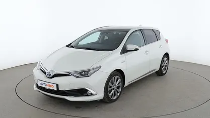 Usado Toyota Auris Hybrid Executive 99 HP (72 kW) 2017 Sedan
