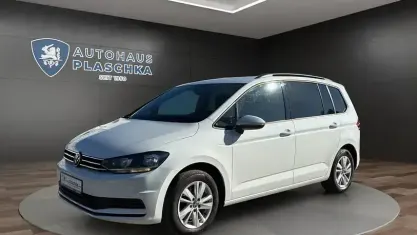 Gebraucht VW Touran Comfortline 150 PS (110 kW) 2021 Pure white (weiß) Van / Kleinbus