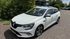 Weiß (perlmuttweiß) Gebraucht 2017 Renault Mégane GT Bose Edition Coupé | 15.490 € (Fairer Preis)