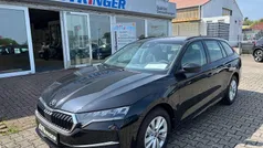 Gebraucht 2025 Skoda Octavia Selection Kombi | 30.490 € (Guter Preis)