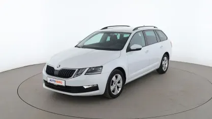 Gebraucht Skoda Octavia Tour 150 PS (110 kW) 2020 Weiß Kombi