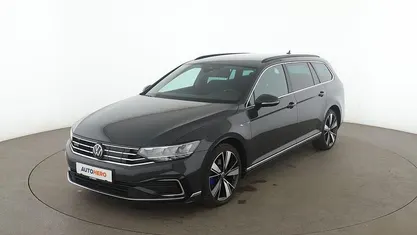 Grau Gebraucht 2020 VW Passat GTE Kombi | 20.520 € (Fairer Preis)