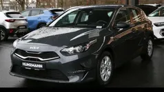 Pentametal metallic Neu 2024 Kia Ceed Comfort Limousine | 24.879 € (Fairer Preis)