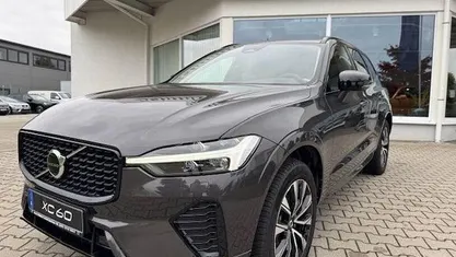 Platinum grey Gebraucht 2024 Volvo XC60 Plus SUV | 44.480 € (Guter Preis)