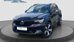 Onyx black (schwarz) Gebraucht 2023 Volvo XC40 Core SUV | 31.940 € (Fairer Preis)