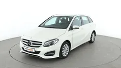 Weiß Gebraucht 2015 Mercedes B180 Style Van / Kleinbus | 12.780 € (Fairer Preis)