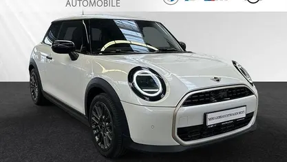 Nanuq white Gebraucht 2025 Mini Cooper Kleinwagen | 26.790 € (Guter Preis)