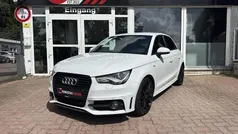 Weiß Gebraucht 2012 Audi A1 Exclusive Kleinwagen | 8.900 € (Guter Preis)