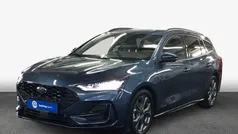 Blau Gebraucht 2024 Ford Focus ST-Line X Kombi | 25.937 € (Fairer Preis)