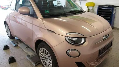 Gold Gebraucht 2023 Fiat 500e Kleinwagen | 23.999 € (Fairer Preis)