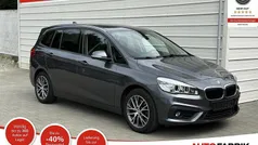 Grau Gebraucht 2017 BMW 220 Gran Tourer Van / Kleinbus | 14.900 € (Fairer Preis)