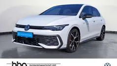 Weiß Gebraucht 2024 VW Golf VIII GTI Limousine | 44.330 € (Fairer Preis)