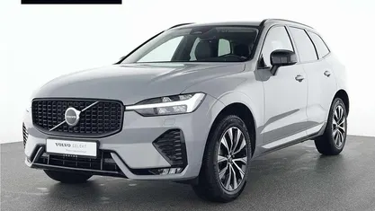 Grau Gebraucht 2023 Volvo XC60 Plus SUV | 41.990 € (Fairer Preis)
