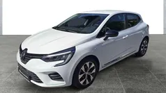 Weiß Gebraucht 2023 Renault Clio V Evolution Limousine | 14.980 € (Guter Preis)