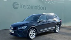 Schwarz Gebraucht 2024 VW Tiguan Allspace S SUV | 39.895 € (Superpreis)