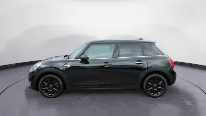 Używany Mini ONE 102 KM (75 kW) 2019 Czarny Hatchback