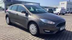 Braun Gebraucht 2015 Ford Focus Trend Limousine | 8.495 € (Guter Preis)