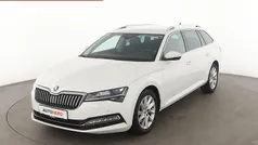 Weiß Gebraucht 2019 Skoda Superb Style Kombi | 19.640 € (Fairer Preis)