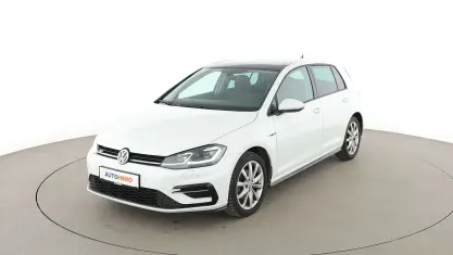 Gebraucht VW Golf VII Highline 2017 Weiß Limousine