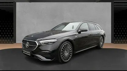 Gebraucht Mercedes E300 AMG 313 PS (230 kW) 2025 Kombi