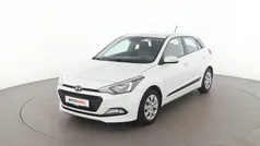 Weiß Gebraucht 2016 Hyundai i20 GO! Limousine | 8.990 € (Fairer Preis)
