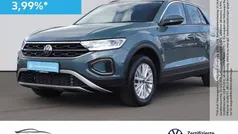 Gebraucht 2024 VW T-Roc Life SUV | 30.749 € (Fairer Preis)