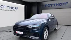 Blau Gebraucht 2022 Audi Q8 S-Line SUV | 62.750 € (Guter Preis)