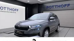 Grau Gebraucht 2024 Skoda Karoq Selection SUV | 30.977 € (Fairer Preis)