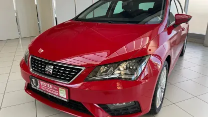 Gebraucht Seat Leon XCELLENCE 131 PS (96 kW) 2020 Reinrot Limousine