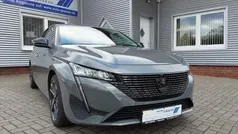 Grau Gebraucht 2024 Peugeot 308 Allure Limousine | 26.900 € (Fairer Preis)