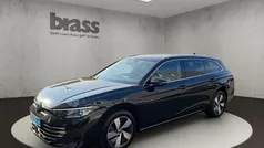 Gebraucht 2024 VW Passat Elegance Kombi | 35.200 € (Fairer Preis)
