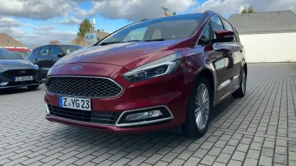 Gebraucht Ford S-MAX Vignale 190 PS (139 kW) 2019 Rubyrot (metallic) (rot) Van / Kleinbus