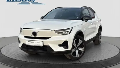 Crystal white (weiß) Gebraucht 2022 Volvo XC40 Plus SUV | 30.940 € (Fairer Preis)
