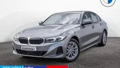 Skyscraper grau Gebraucht 2024 BMW 320 Comfort Edition Limousine | 38.950 € (Superpreis)