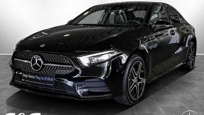 Gebraucht Mercedes A250 AMG line 160 PS (117 kW) 2022 Metalliclack kosmosschwarz Limousine