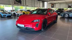 Karminrot Gebraucht 2022 Porsche Taycan GTS Sport Turismo Limousine | 75.800 € (Fairer Preis)