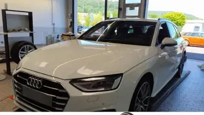Gebraucht Audi A4 Advanced 204 PS (150 kW) 2023 Ibisweiß Kombi