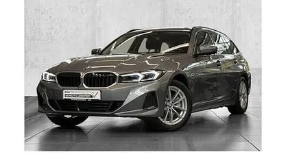 Gebraucht BMW 330e Comfort Edition 292 PS (214 kW) 2023 Kombi