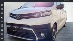 Schaumweiß Gebraucht 2021 Toyota Proace Plus Van | 18.490 € (Guter Preis)
