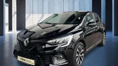 Gebraucht 2022 Renault Clio V Zen Limousine | 12.490 € (Guter Preis)