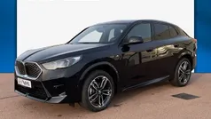 Schwarz Gebraucht 2024 BMW iX2 M Sport SUV | 46.540 € (Guter Preis)