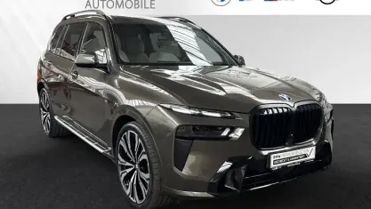 Gebraucht BMW X7 M Sport 352 PS (258 kW) 2025 Manhattan metallic SUV