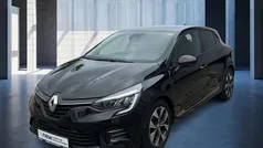 Sternenschwarz Gebraucht 2023 Renault Clio V Evolution Limousine | 16.790 € (Fairer Preis)