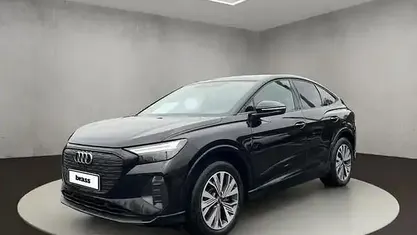Mythosschwarz metallic Gebraucht 2022 Audi Q4 Sportback e-tron Advanced SUV | 23.600 € (Fairer Preis)