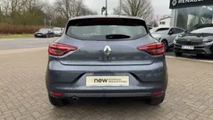 Grau Gebraucht 2022 Renault Clio V SE Limousine | 12.480 € (Fairer Preis)